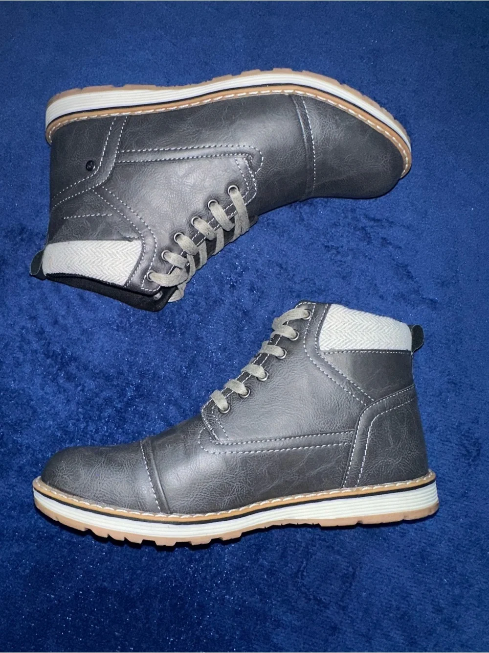 XRAY Footwear Kimball Mens Boots Sz 8.5 Grey Faux Leather Chukka Ankle New